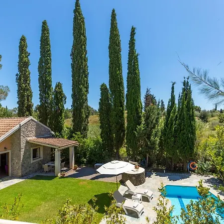 Prázdninový dům Petrinos *